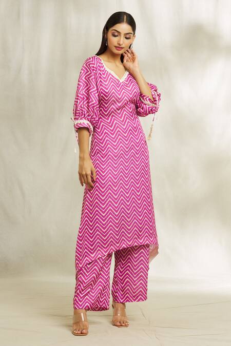 Buy Divya Kanakia Magenta Satin Lace V-neck Chevron Print Kurta And Pant Set Online at Aza Fashions Buy_Divya Kanakia_Magenta Satin Lace V-neck Chevron Print Kurta And Pant Set _Online_at_Aza_Fashions