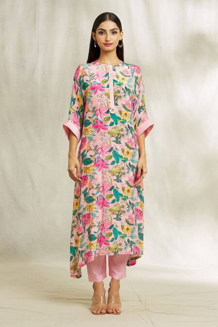 Divya Kanakia_Pink Crepe, Cotton Tassels Round Neck Floral Print Kurta And Pant Set _Online_at_Aza_Fashions
