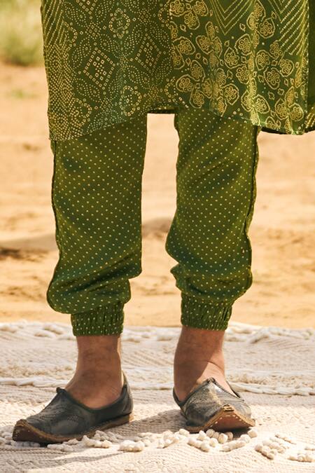 Buy_Punit Balana_Green Satin, Silk Embroidery Bandhani Print Kurta With Joggers Pant _Online_at_Aza_Fashions