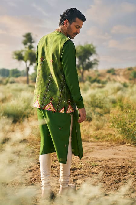 Punit Balana Ranthambhor Print Bundi & Kurta Set 