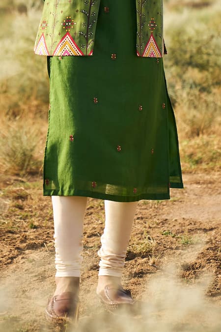 Punit Balana_Green Tussar, Satin Embroidery Ranthambhor Print Bundi And Kurta Set _Online_at_Aza_Fashions