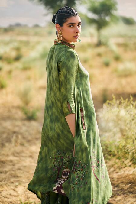 Buy_Punit Balana_Green Satin, Silk Embroidery Collared Ranthambore Print Asymmetric Kurta Set _Online_at_Aza_Fashions