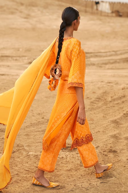 Shop_Punit Balana_Yellow Chanderi Silk Printed Bandhani V Neck Kurta Pant Set  _at_Aza_Fashions