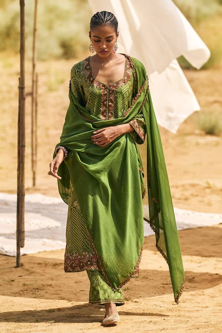 Punit Balana Bandhani Pattern Kurta Pant Set 