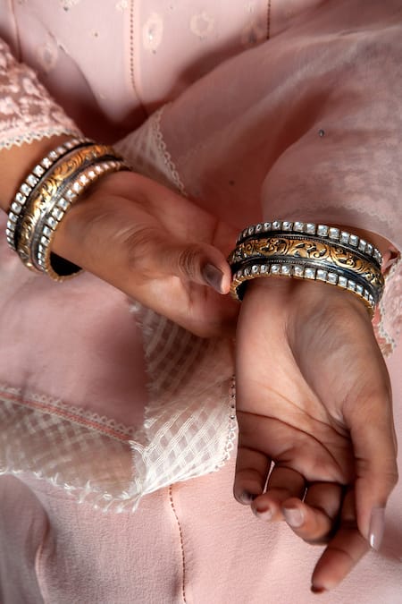 Shop_Neeta Boochra_Gold Plated Imitation Diamonds Kundan Embellished Carved Bangle - Single Pc _Online_at_Aza_Fashions