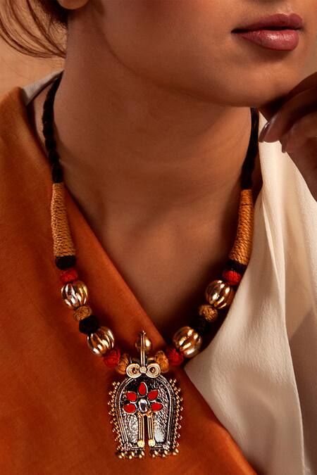 Buy Neeta Boochra Gold Plated Kundan Embellished Pendant Necklace Online at Aza Fashions Buy_Neeta Boochra_Gold Plated Kundan Embellished Pendant Necklace _Online_at_Aza_Fashions