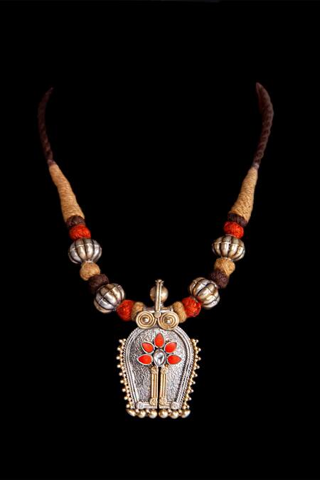 Shop Neeta Boochra Gold Plated Kundan Embellished Pendant Necklace Online at Aza Fashions Shop_Neeta Boochra_Gold Plated Kundan Embellished Pendant Necklace _Online_at_Aza_Fashions