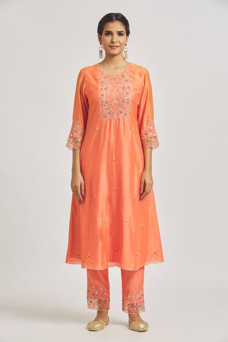 Asaga Orange Organza, Chanderi, Muslin Embroidery Keyhole Floral A-line Kurta Set Online at Aza Fashions Asaga_Orange Organza, Chanderi, Muslin Embroidery Keyhole Floral A-line Kurta Set _Online_at_Aza_Fashions