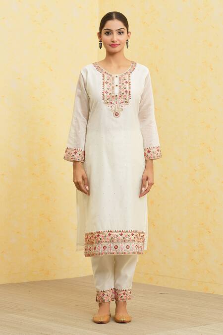Khwaab By Sanjana Lakhani_Cream Kurta And Pant Soft Chanderi Embroidered Botanic Pattern Set _Online_at_Aza_Fashions