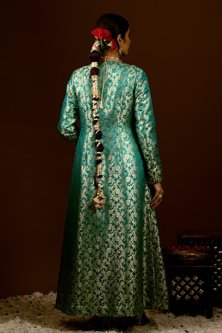 Priyal Bhardwaj Floral Pattern Banarasi Handwoven Jacket 