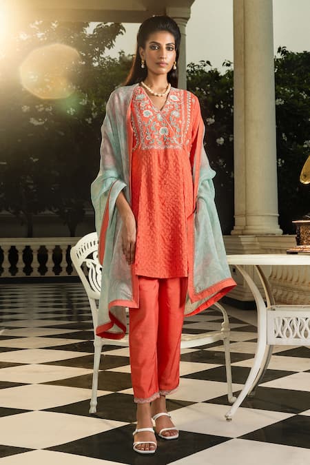 Dohr India Coral Kurta Jacquard (94% 6% Myra Thread Set  