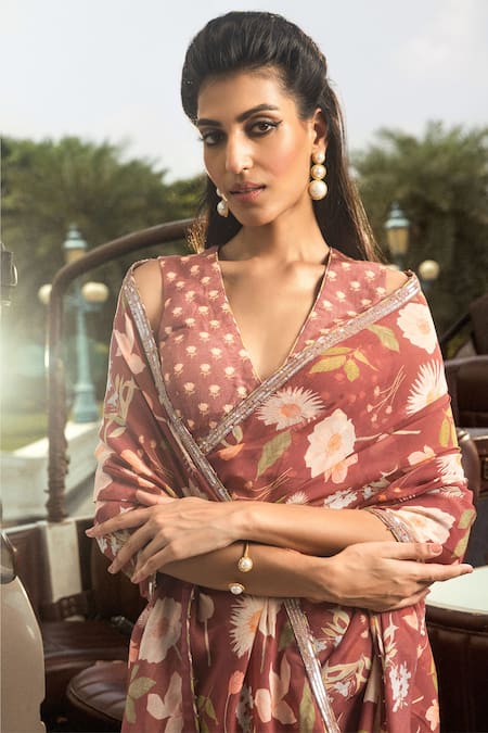 Buy_Dohr India_Red Organza, Modal, Viscose Anchal Printed Saree With Unstitched Blouse Piece _Online_at_Aza_Fashions