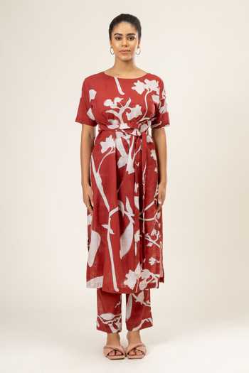 Buy_Doodlage_Maroon Upcycled Cotton Print Flowery Round Belted Tunic _Online_at_Aza_Fashions