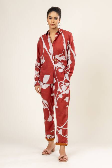 Doodlage Maroon Cotton Embroidery Collared Canna Bloom Print Shirt With Pant Online at Aza Fashions Doodlage_Maroon Cotton Embroidery Collared Canna Bloom Print Shirt With Pant _Online_at_Aza_Fashions
