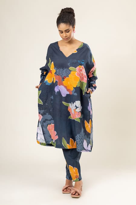 Shop_Doodlage_Multi Color Cotton V-neck Midnight Flora Print Tunic With Pant _Online_at_Aza_Fashions