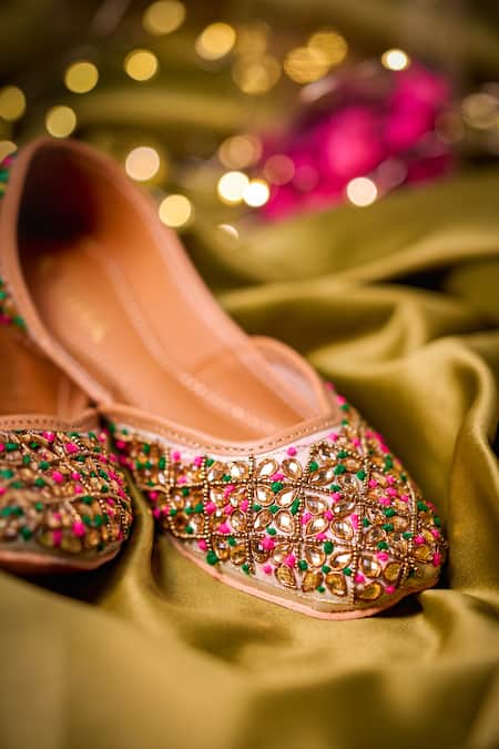 House of Kosha Blush Blooms Hand Embroidered Juttis 