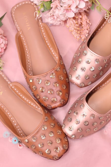 House Of Kosha_Brown The Classic Hand Embroidered Juttis _Online_at_Aza_Fashions