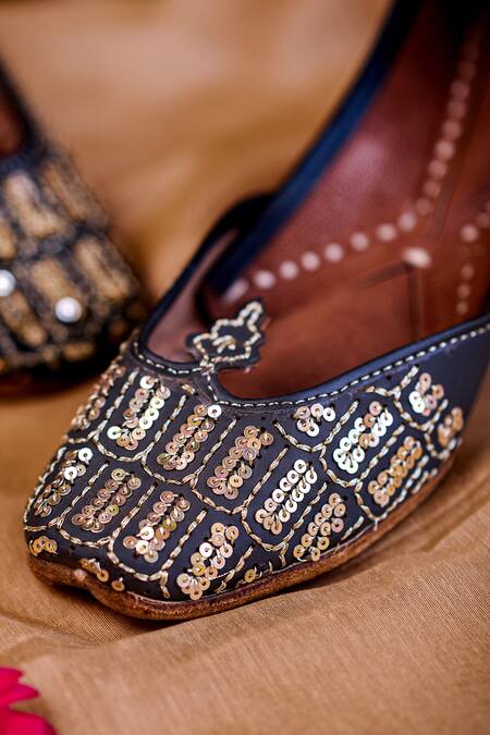 Shop House Of Kosha Black Sequins, Zari Midnight Mirage Hand Embroidered Juttis at Aza Fashions Shop_House Of Kosha_Black Sequins, Zari Midnight Mirage Hand Embroidered Juttis _at_Aza_Fashions