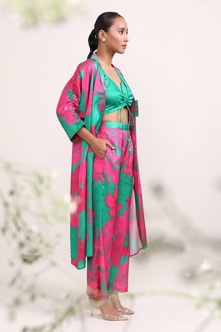 Miku Kumar_Pink Silk Sweetheart Neck Amarylis Printed Cape Pant Set _at_Aza_Fashions