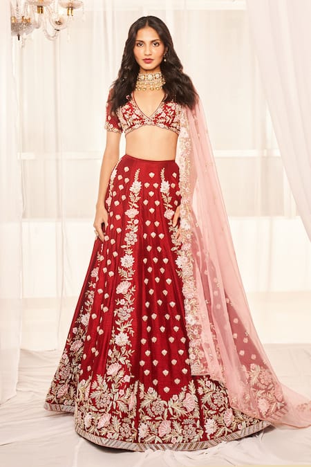 Buy_Disha Muchhala_Red Silk, Organza Zari, Embroidery V-neck Zardosi Bridal Lehenga Set _Online_at_Aza_Fashions