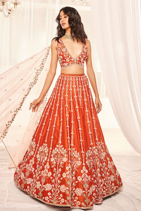 Designer Lehenga Replica In Budget | Chandni Chowk Wedding Shopping |  Sabyasachi Red Suit & Lehenga - YouTube