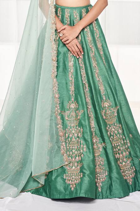 Disha Muchhala Green Silk, Organza, Crepe Zari, Embroidery Zardosi And Resham Bridal Lehenga Set Online at Aza Fashions Disha Muchhala_Green Silk, Organza, Crepe Zari, Embroidery Zardosi And Resham Bridal Lehenga Set _Online_at_Aza_Fashions