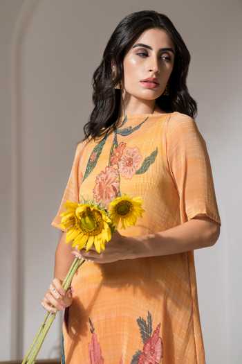 Preeti Mehta_Yellow Lurex, Polyester Embroidery Split Floral Bloom Pattern Kurta With Palazzo _Online_at_Aza_Fashions