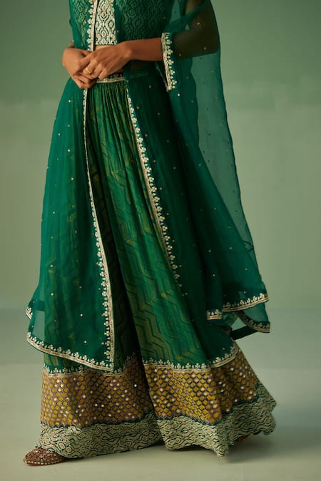 Surbhi Gupta Green Bamboo Beads, Mirrors Sweetheart Organza Cape Chevron Print Sharara Set at Aza Fashions Surbhi Gupta_Green Bamboo Beads, Mirrors Sweetheart Organza Cape Chevron Print Sharara Set _at_Aza_Fashions
