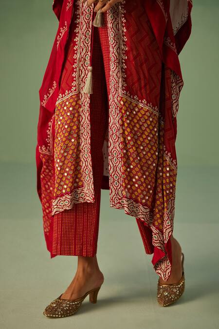 Buy Surbhi Gupta Red Blouse And Trouser Dull Bosky Print Mirror Kaftan V Neck Chevron Set Online at Aza Fashions Buy_Surbhi Gupta_Red Blouse And Trouser Dull Bosky Print Mirror Kaftan V Neck Chevron Set _Online_at_Aza_Fashions