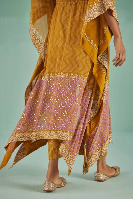 Buy Surbhi Gupta Yellow Blouse And Trouser Dull Bosky Print Mirror Chevron Front Open Set Online at Aza Fashions Buy_Surbhi Gupta_Yellow Blouse And Trouser Dull Bosky Print Mirror Chevron Front Open Set _Online_at_Aza_Fashions