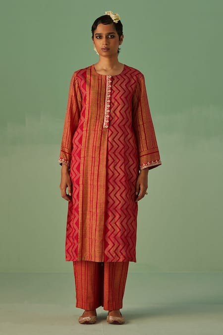 VredeVogel Women Kurta and Trousers Pant Set Silk Blend, Hand Wash at Rs  899/piece in Surat