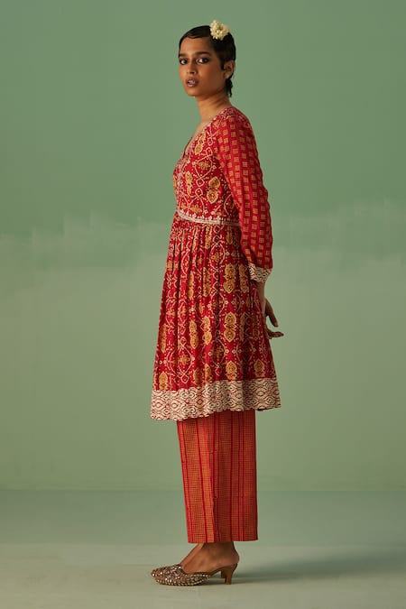 Surbhi Gupta Red Kurta Bamboo Silk Print Quatrefoil V Short Anarkali With Trouser Online at Aza Fashions Surbhi Gupta_Red Kurta Bamboo Silk Print Quatrefoil V Short Anarkali With Trouser _Online_at_Aza_Fashions