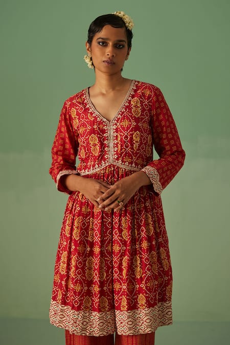Buy Surbhi Gupta Red Kurta Bamboo Silk Print Quatrefoil V Short Anarkali With Trouser Online at Aza Fashions Buy_Surbhi Gupta_Red Kurta Bamboo Silk Print Quatrefoil V Short Anarkali With Trouser _Online_at_Aza_Fashions