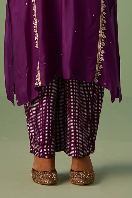 Shop_Surbhi Gupta_Purple Bamboo, Silk Embroidery, Diamonds Round Geometric Print Dabka Kaftan Set _Online_at_Aza_Fashions