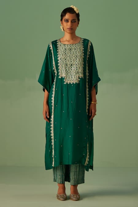 Surbhi Gupta Green Kaftan Bamboo Silk Print Dabka Embellished Yoke With Trouser 