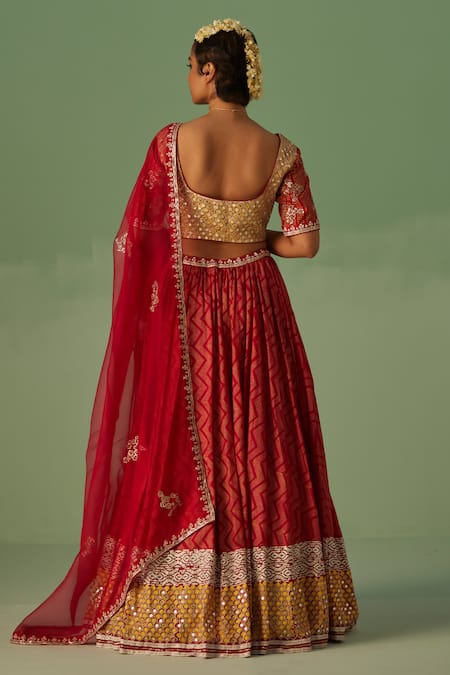 Shop Surbhi Gupta Red Bamboo, Organza Mirrors, Embroidery V-neck Chevron Print Lehenga Set at Aza Fashions Shop_Surbhi Gupta_Red Bamboo, Organza Mirrors, Embroidery V-neck Chevron Print Lehenga Set _at_Aza_Fashions