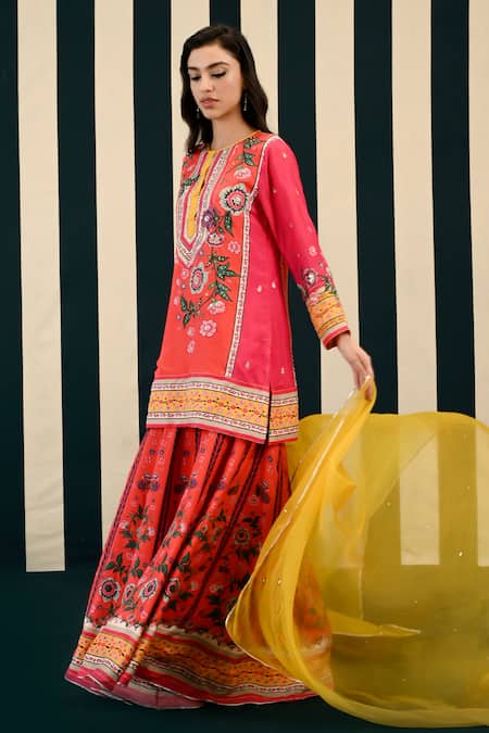 Shop Swati Vijaivargie Red Kurta And Sharara Silk Embroidery Laila Blossom Magic Print Set at Aza Fashions Shop_Swati Vijaivargie_Red Kurta And Sharara Silk Embroidery Laila Blossom Magic Print Set _at_Aza_Fashions