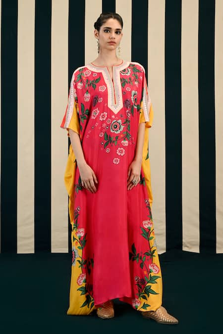 Swati Vijaivargie Flowery Garden Print Kaftan 