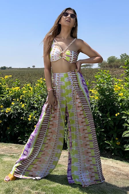 Nirmooha_Multi Color Chiffon Geometric Print Flared Pant _at_Aza_Fashions