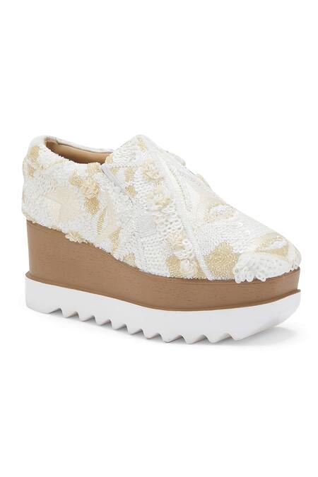 Anaar_White Embroidery Enchanted Wedge Sneakers _Online_at_Aza_Fashions