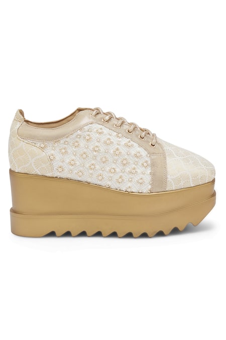 Buy_Anaar_Off White Rumi Embroidered Wedge Sneakers _Online_at_Aza_Fashions