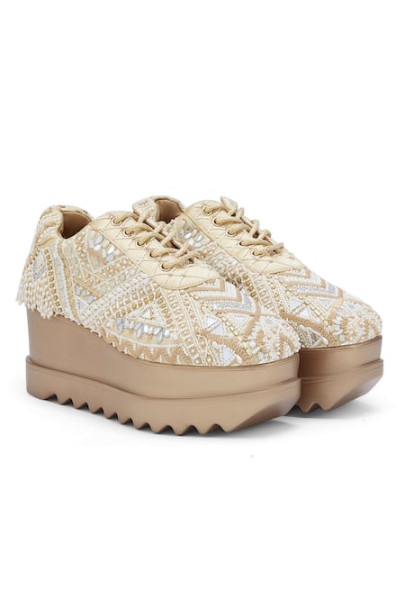 Anaar Off White Embellished Jashn Wedge Sneakers 