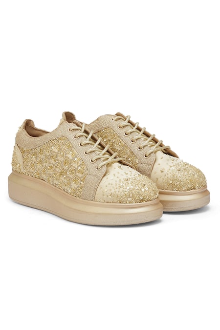 Anaar Phooljhadi Embroidered Sneakers 