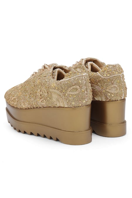 Anaar_Gold Embroidery Kintsugi Wedge Sneakers _at_Aza_Fashions