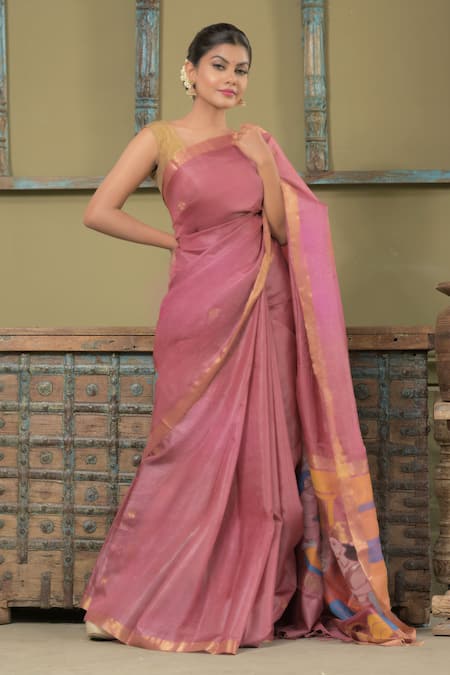 DUSALA Purusha Akriti Handwoven Saree With Running Blouse 