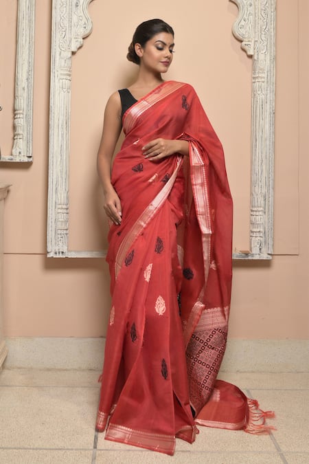 Dusala Red Chita Tree Woven Saree With Running Blouse Online at Aza Fashions Dusala_Red Chita Tree Woven Saree With Running Blouse _Online_at_Aza_Fashions
