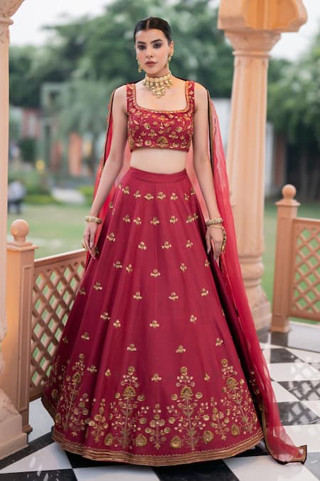 Maroon Color Embroidery Work Net Fabric Wedding Wear Lehenga | Bridal  lehenga choli, Lehenga choli, Indian dresses online