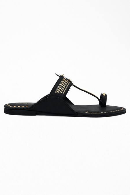 Buy Signature Sole Black Hand Embroidered Kolhapuri Flats Online at Aza Fashions Buy_Signature Sole_Black Hand Embroidered Kolhapuri Flats _Online_at_Aza_Fashions