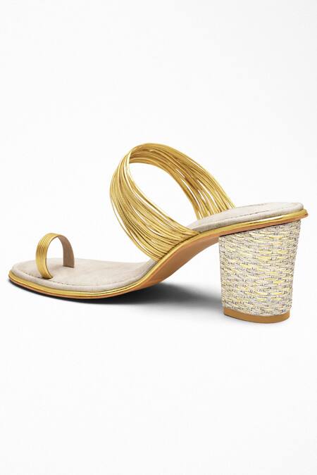 Signature Sole White Chudi Strap Block Heels Online at Aza Fashions Signature Sole_White Chudi Strap Block Heels _Online_at_Aza_Fashions