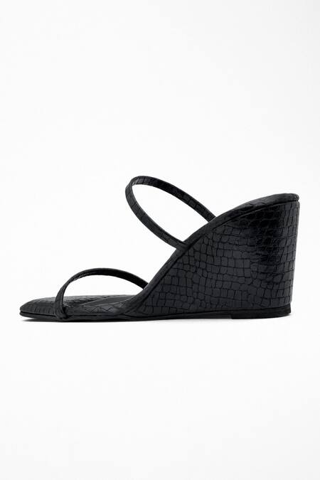 Black wedge heel online sandals